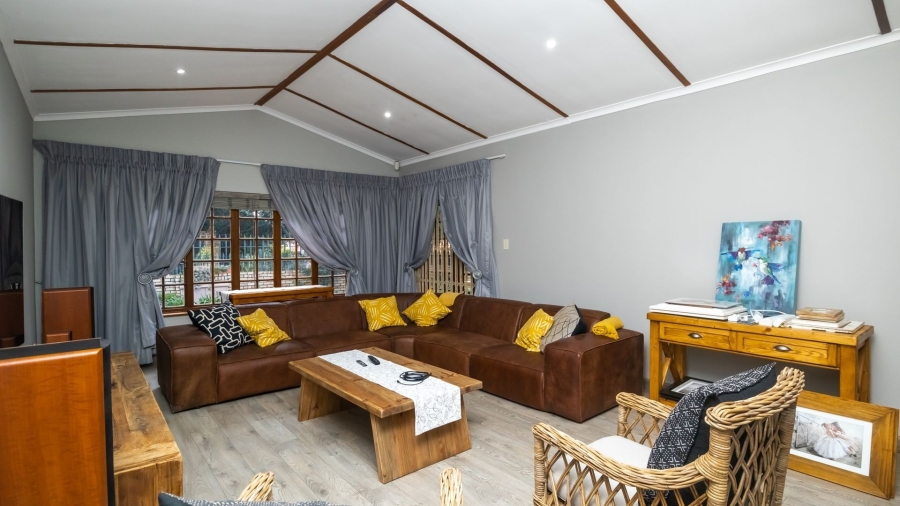 3 Bedroom Property for Sale in Safari Gardens North West